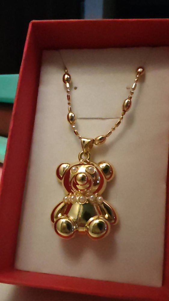 Imagen 1 de 04 Collar de osito dorado con collar de perlas 