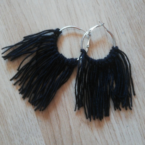 Imagen 1 de Aretes negro 