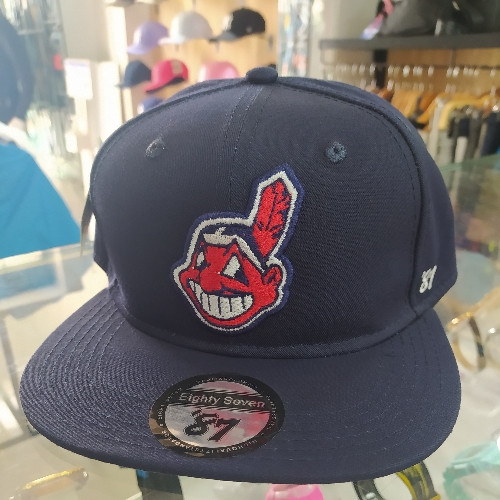 Imagen 1 de Gorra Beisbolera piel roja