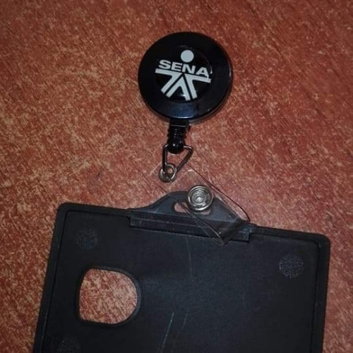 Imagen 1 de ASENA Portacarnet YOYO