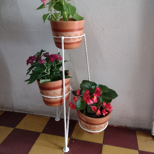 Imagen 1 de 3 puestos Base  65 cm de alta x 17 cm de diámetro 