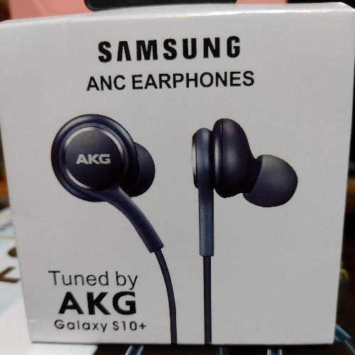 Imagen 1 de AUDÍFONOS AKG  CAJA BLANCA