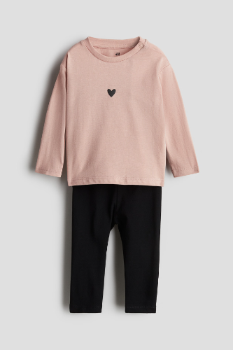 Imagen 1 de  Conjunto Franela M/L rosa vieja y leggings negro 4T 