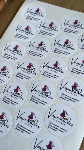 Imagen 1 de 100 Stickers 5x5 cm troquelado 