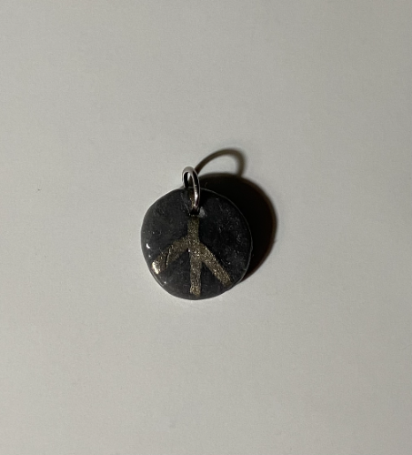 Imagen 1 de Dije PAZ negro y plata