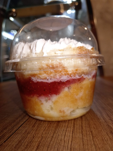 Imagen 1 de Copa 3 Leches Rellena Merm. Fresa