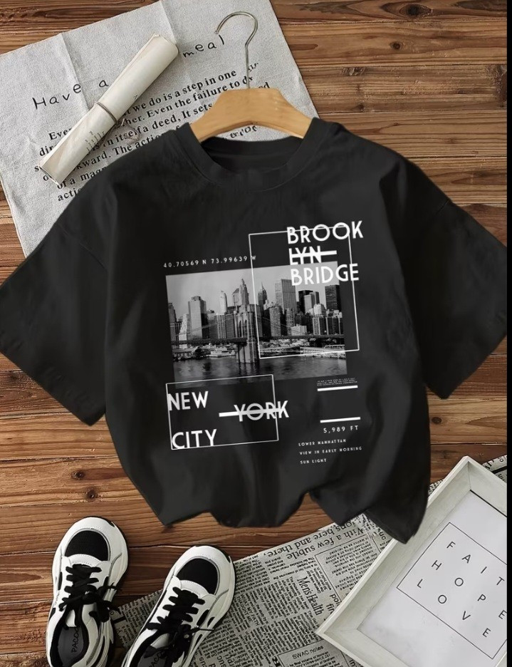 Imagen 1 de Blusa corta negra de mujer