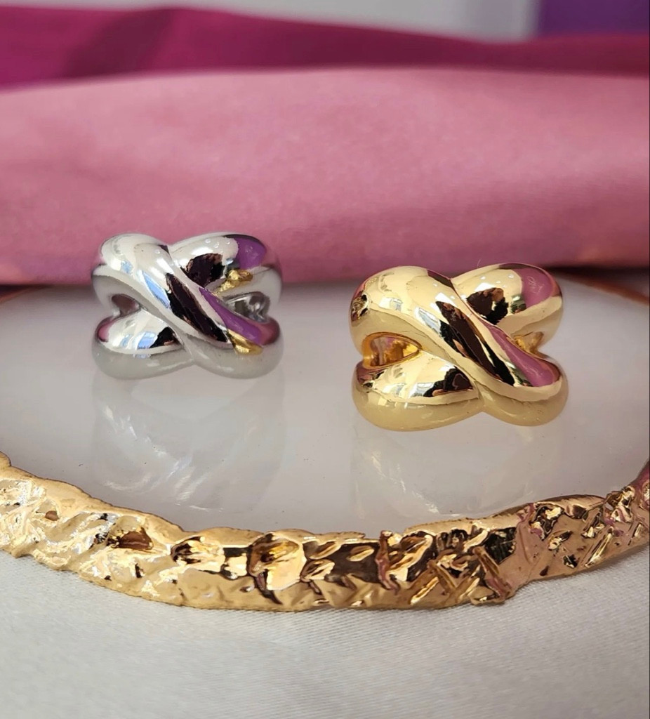 Imagen 1 de Anillo X Dorado