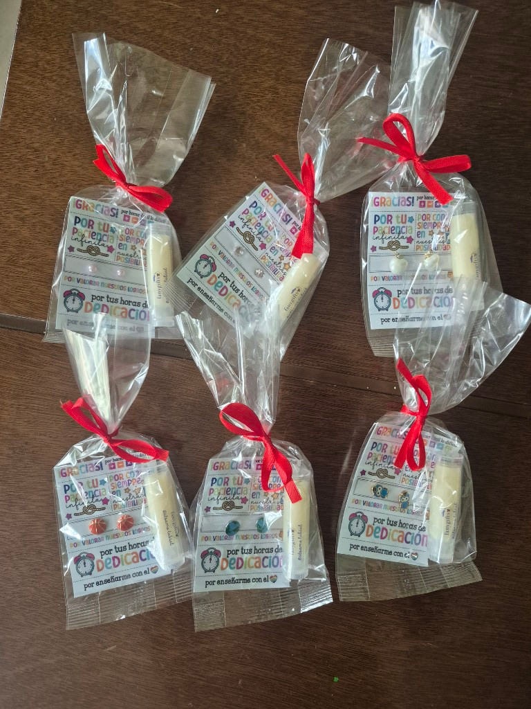 Imagen 1 de Aretes con bálsamo
