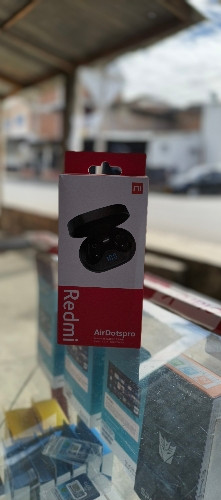 Imagen 1 de airDots pro xiaomi caja roja
