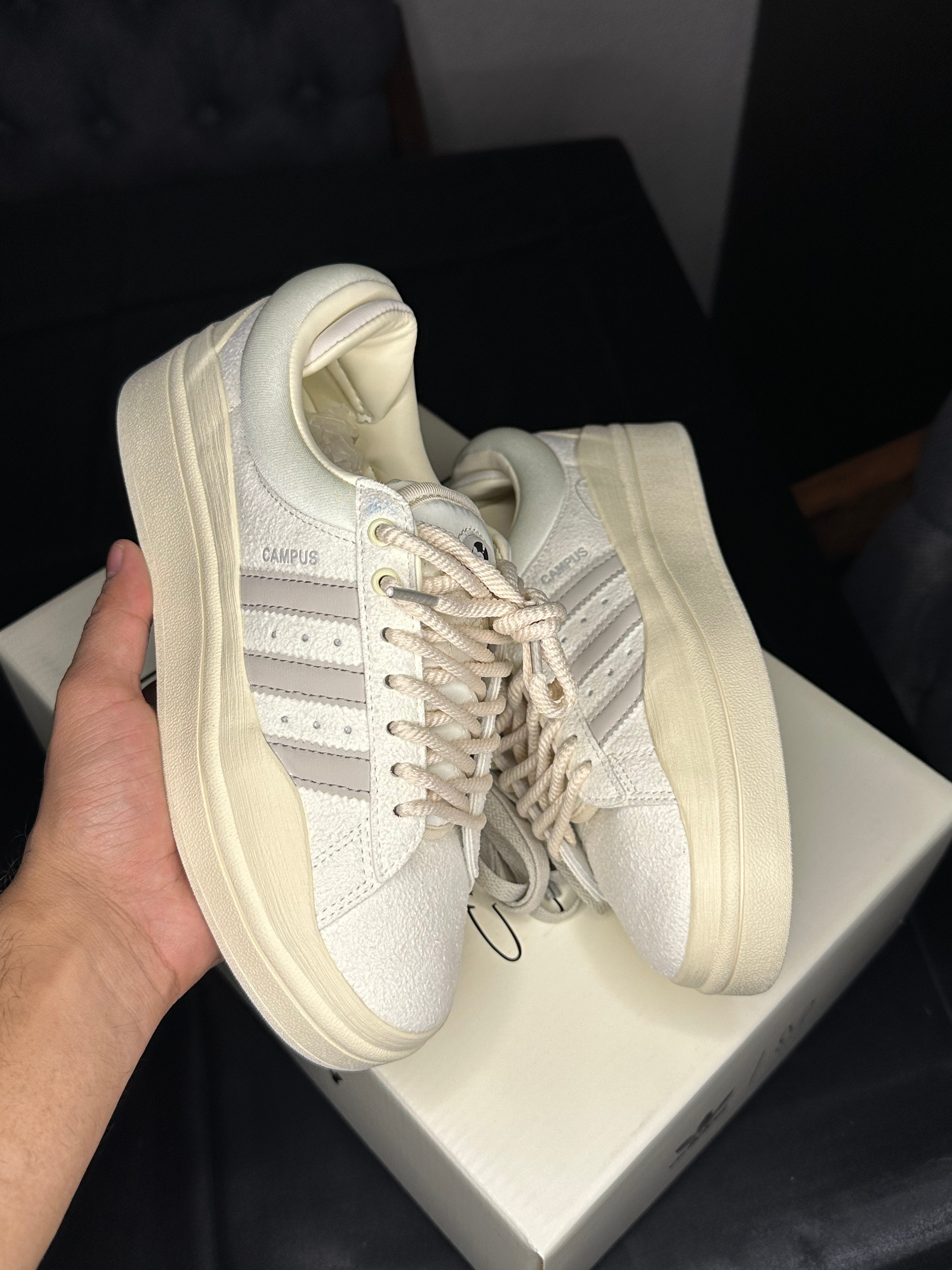 Imagen 1 de Adidas campus x Bad bunny beige