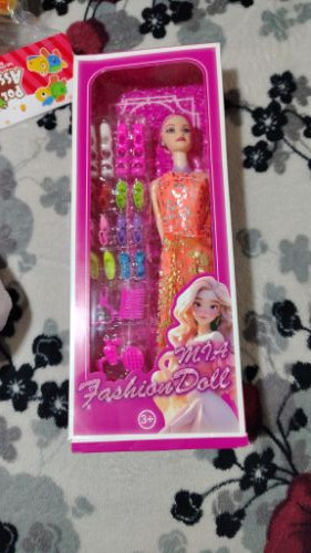 Imagen 1 de Barbie con accesorios económica