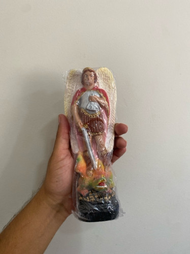 Imagem 1 de Arcanjo Miguel Asas Fechadas 20cm