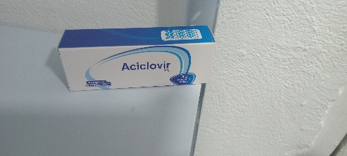 Imagen 1 de Aciclovir 5% crema 15 mg