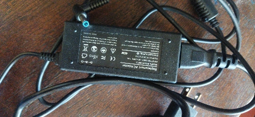 Imagen 1 de Cargador de Laptop punta azul