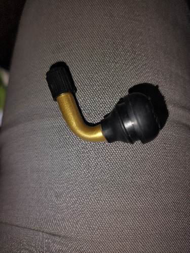 Imagem 1 de Bico pneu sem câmara escuter