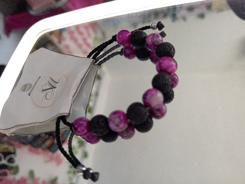 Imagen 1 de A. Pulsera ajustable morado con negro