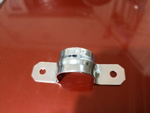 Imagen 1 de Abrazadera tubo tipo omega 3/4'