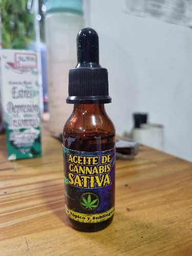 Imagen 1 de Aceite canabis sativa CQ