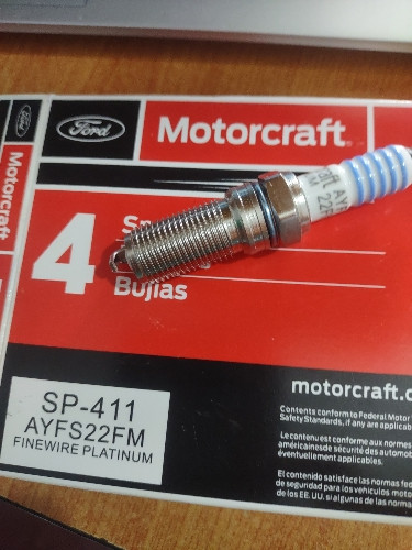 Imagen 1 de Bujía Motorcraft punta platino SP-411. Fiesta, súper duty, Ka, Mazda