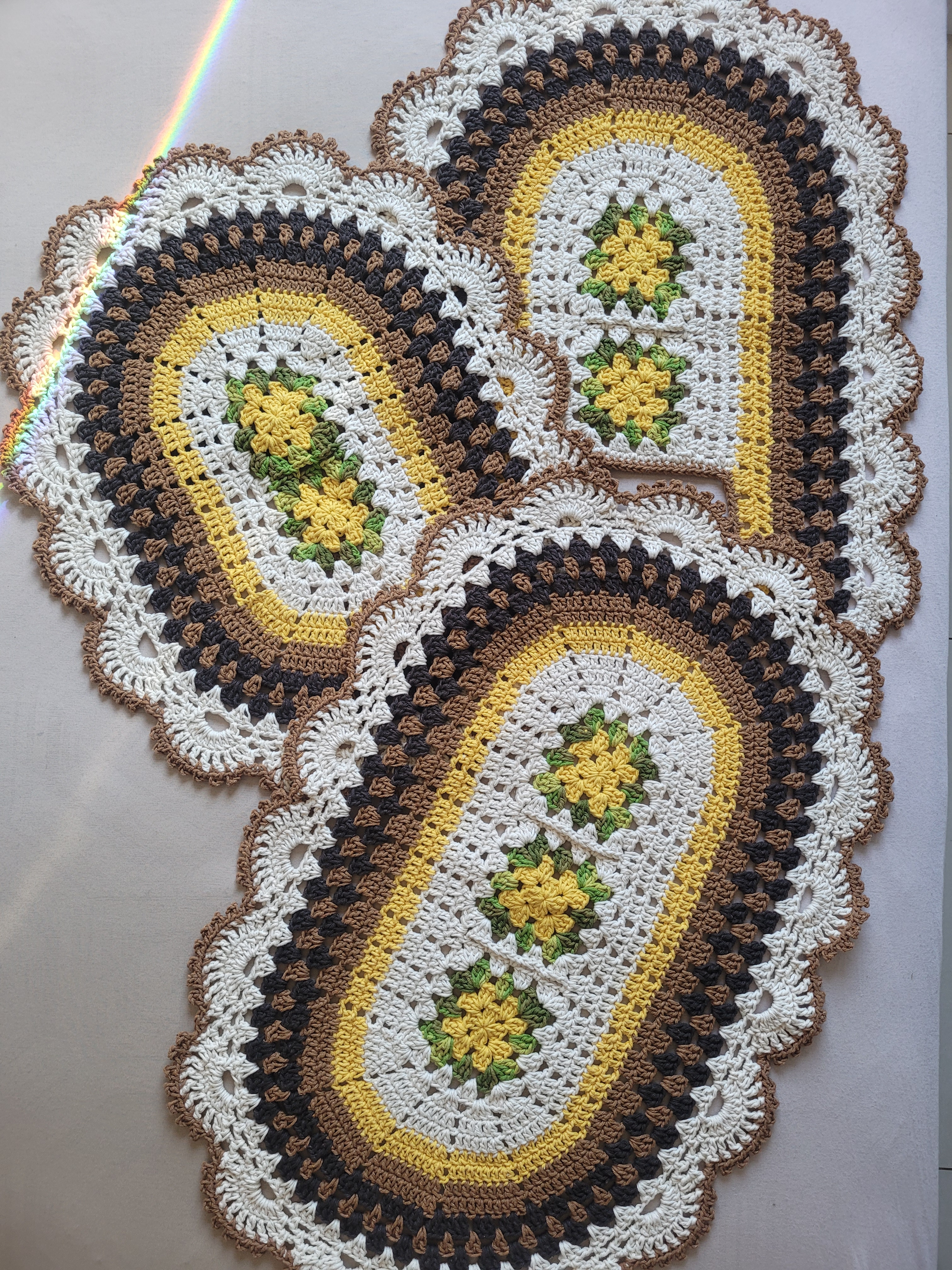 Imagem 1 de Jogo de banheiro Fátima - AMARELO+MARROM