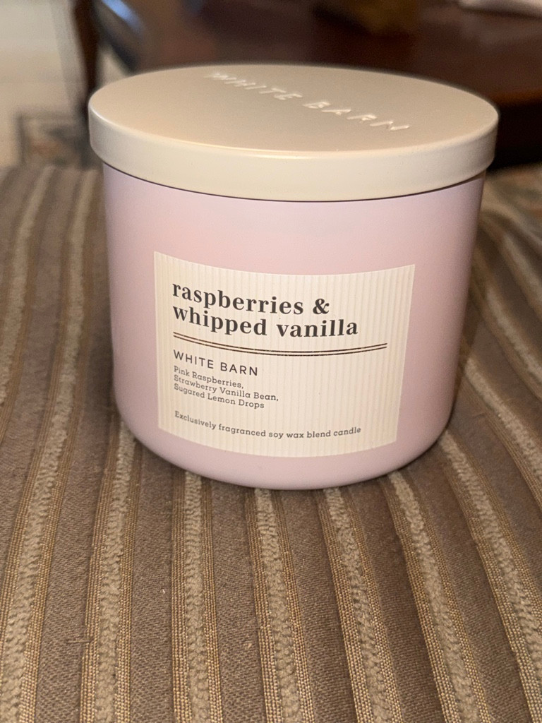 Imagen 1 de Candela BBW 3-Wicks Raspberries & Whipped Vanilla