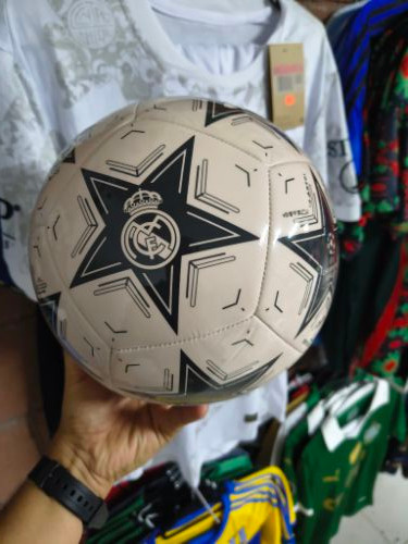 Imagen 1 de Balón Adidas real madrid