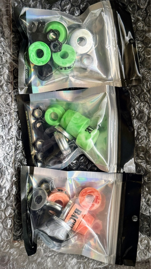 Imagen 1 de Bushings Backle Marmoleado