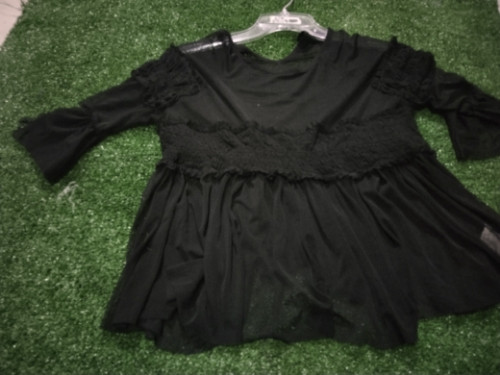Imagen 1 de *Blusa negra talla m