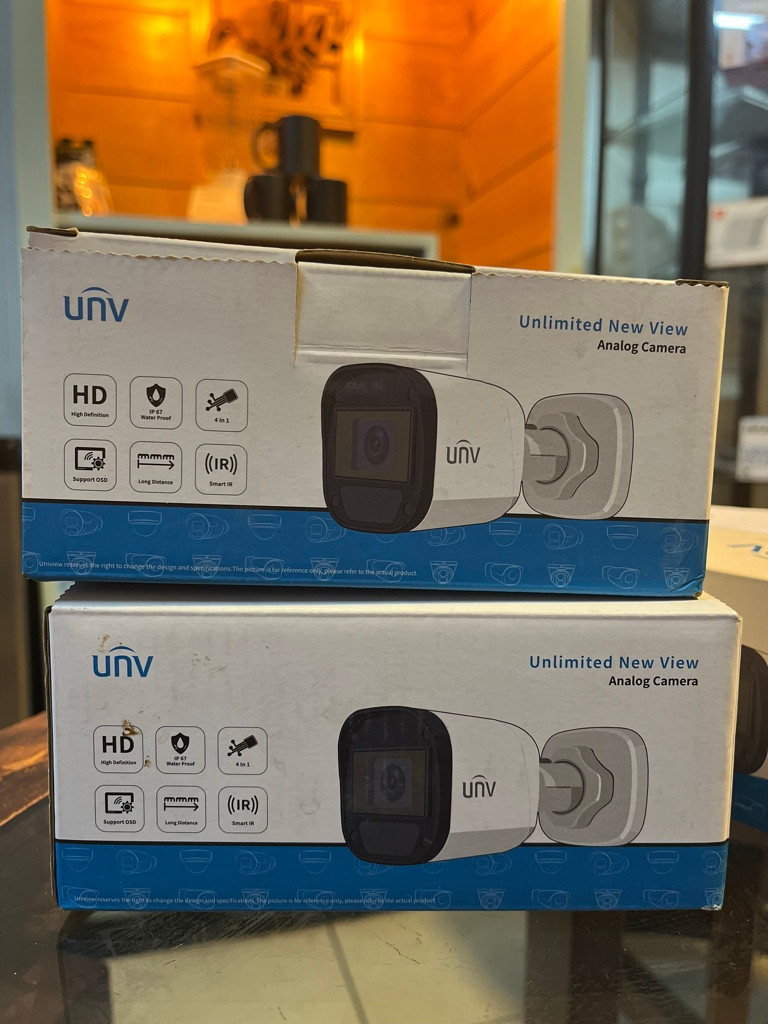 Imagen 1 de cámara analógica de seguridad tipo bala de la marca Uniview (UNV