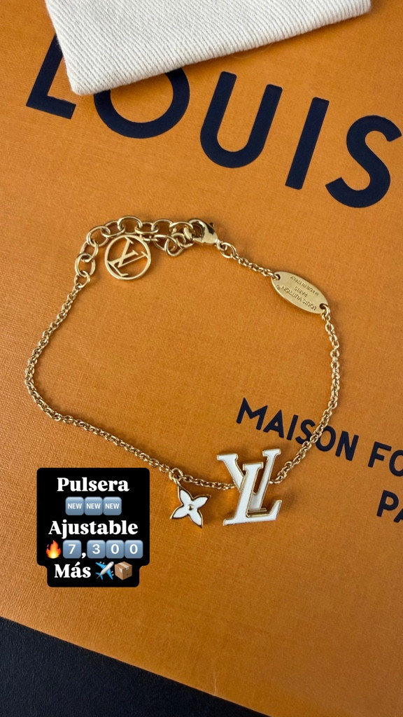 Imagen 1 de Brazalete LV letras blancas