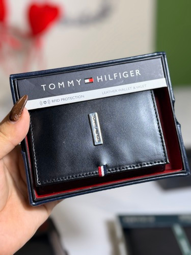 Imagen 1 de Billetera Tommy Hilfiger
