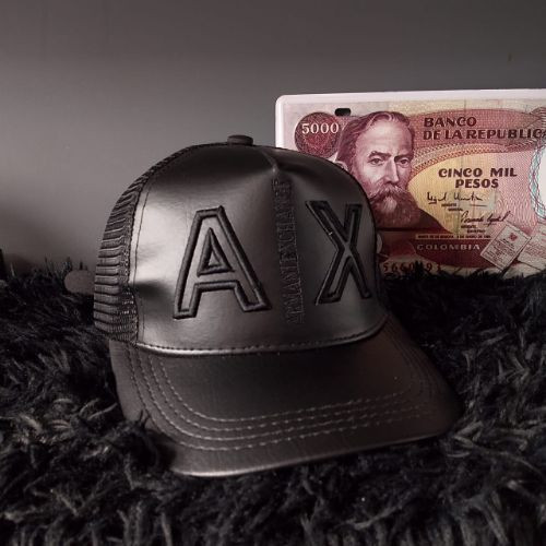 Imagen 1 de Armani cuerina