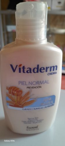 Imagen 1 de Crema corporal para piel Normal Vitaderm