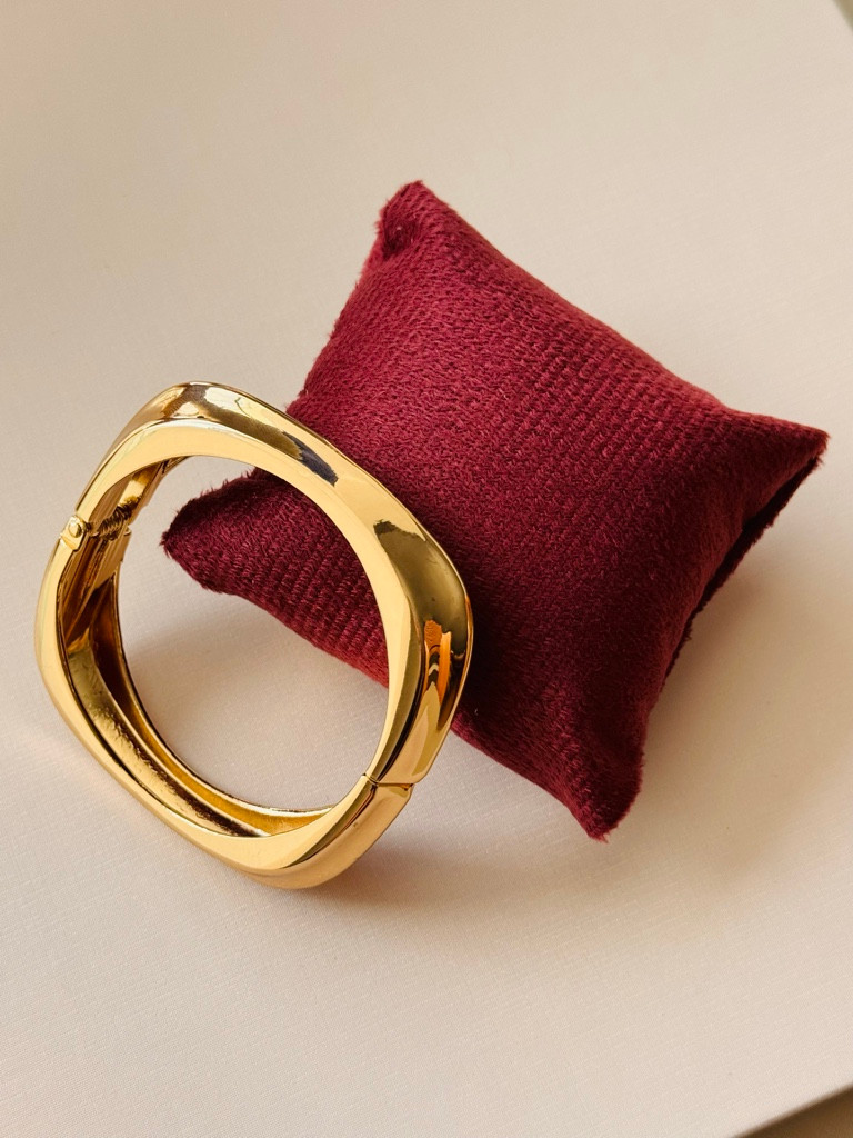 Imagem 1 de Bracelete Elegancy Dourado