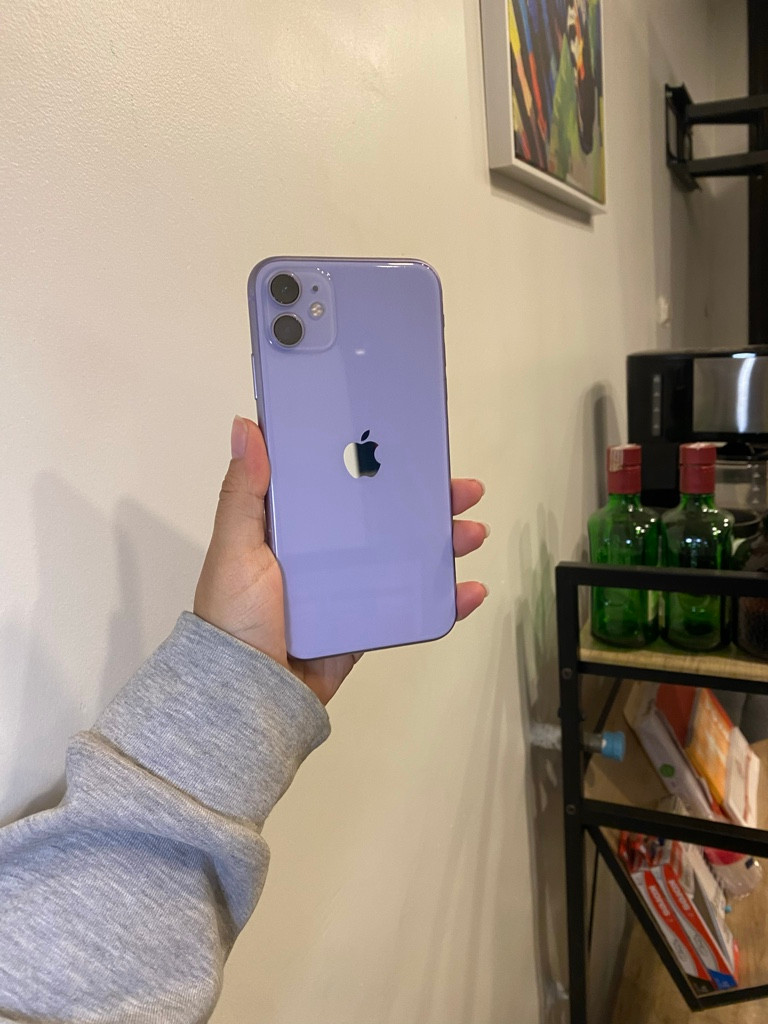 Imagen 1 de iPhone 11 Light Purple (02)