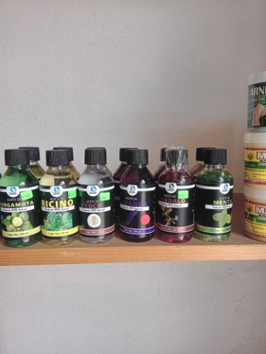 Imagen 1 de Aceite para Masaje 120 ml: Menta, Lavanda, Almendras, Coco, Sándalo