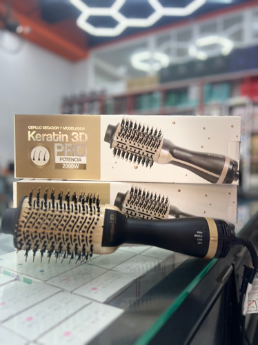 Imagen 1 de CEPILLO SECADOR KERATINA