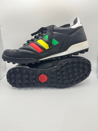 Imagen 1 de Adidas Turf negros líneas de colores