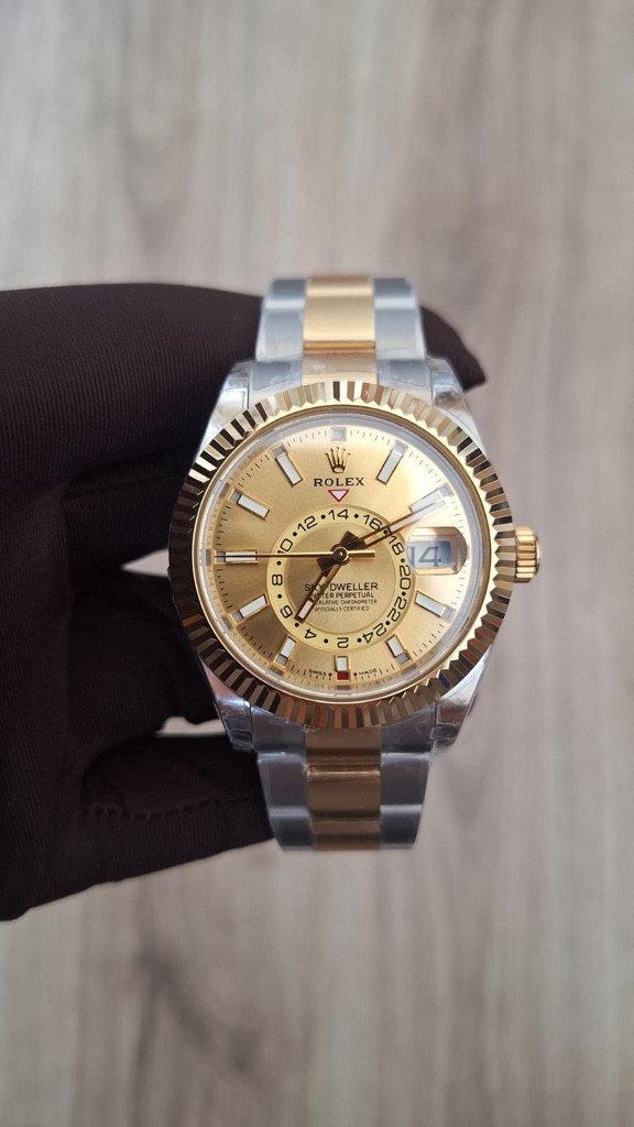 Imagen 1 de $ Rolex Sky Dweller colección