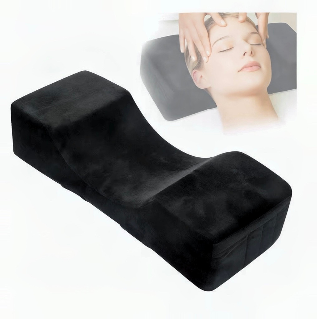 Imagen 1 de ALMOHADA NEGRA DE TELA