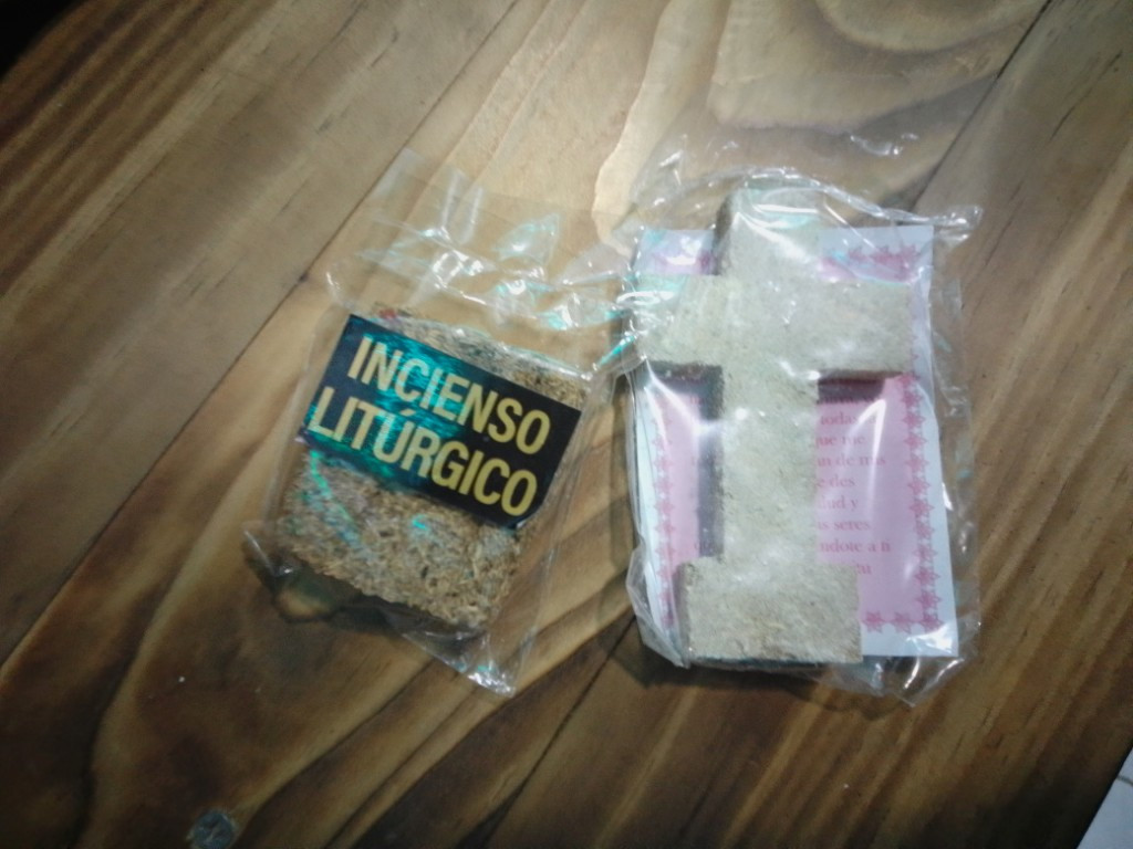 Imagen 1 de Cruz y liturgicos