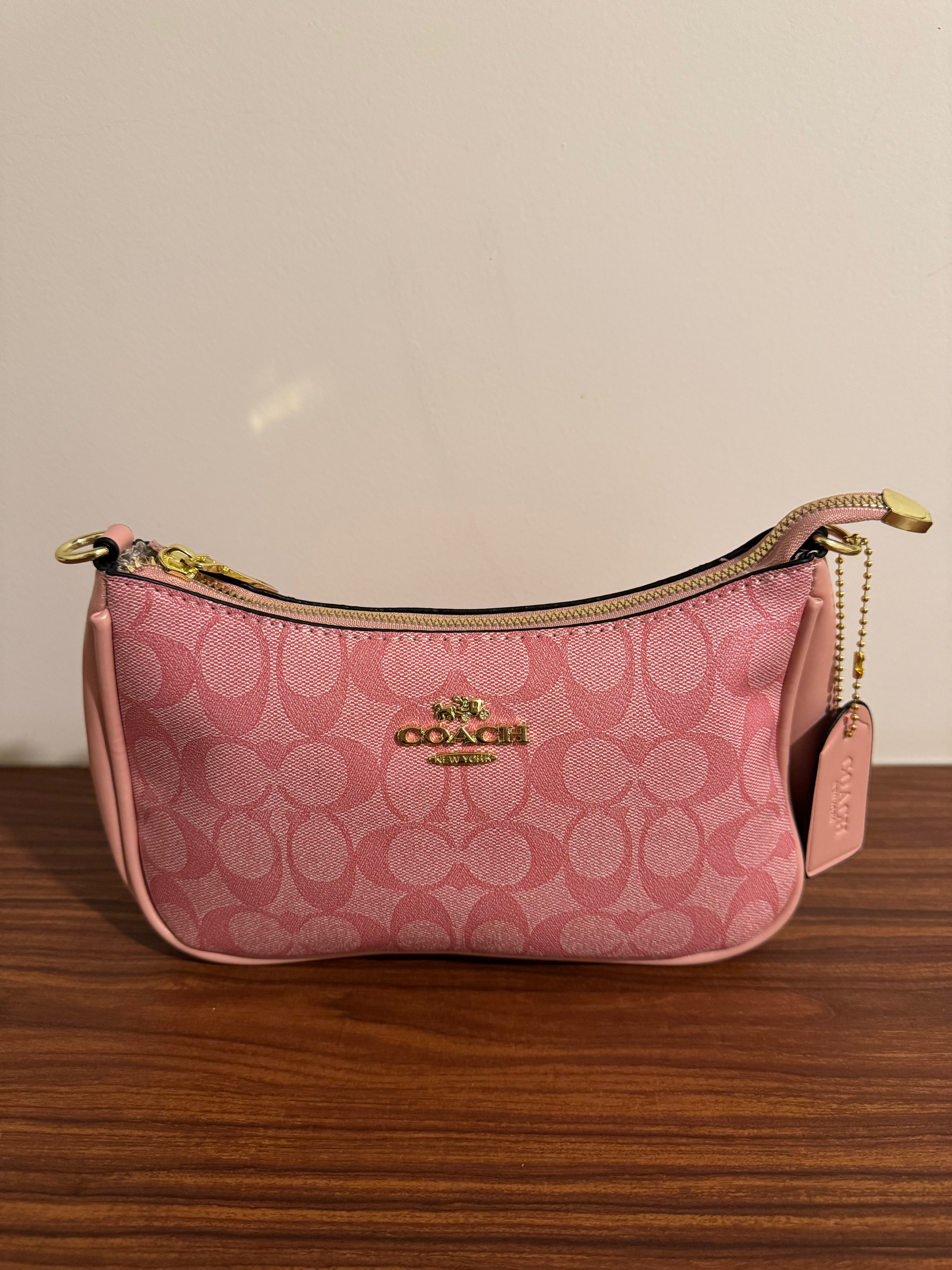 Imagen 1 de Coach Nolita 19 – Signature Canvas (Pink Bubblegum)