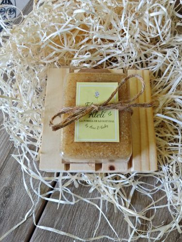 Imagen 1 de Jabón de avena y karité para piel seca 85gr