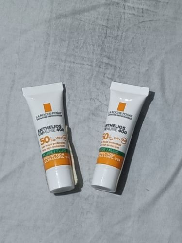 Imagen 1 de Anthelios muestra piel mixta a grasa sin color