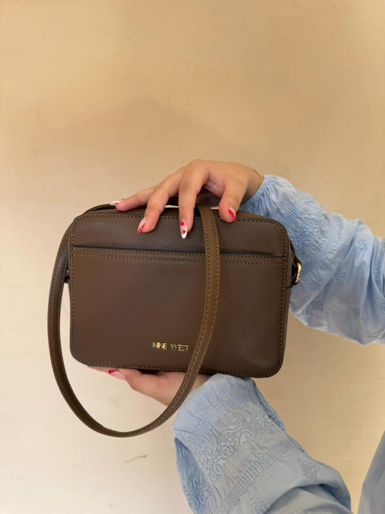Imagen 1 de Crossbody Nine West chocolate