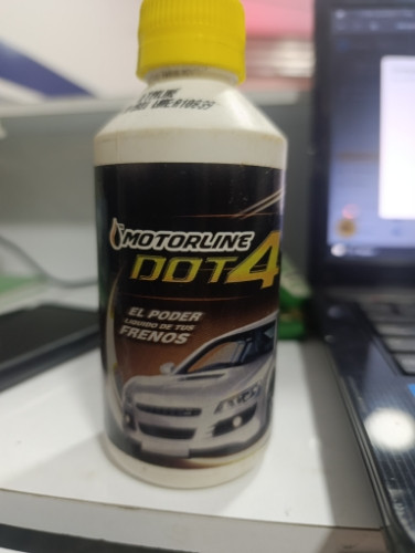 Imagen 1 de  DOT 4 LIQUIDO DE FRENOS