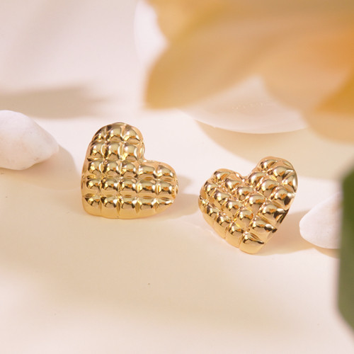Imagen 1 de Aretes de Corazón dorado