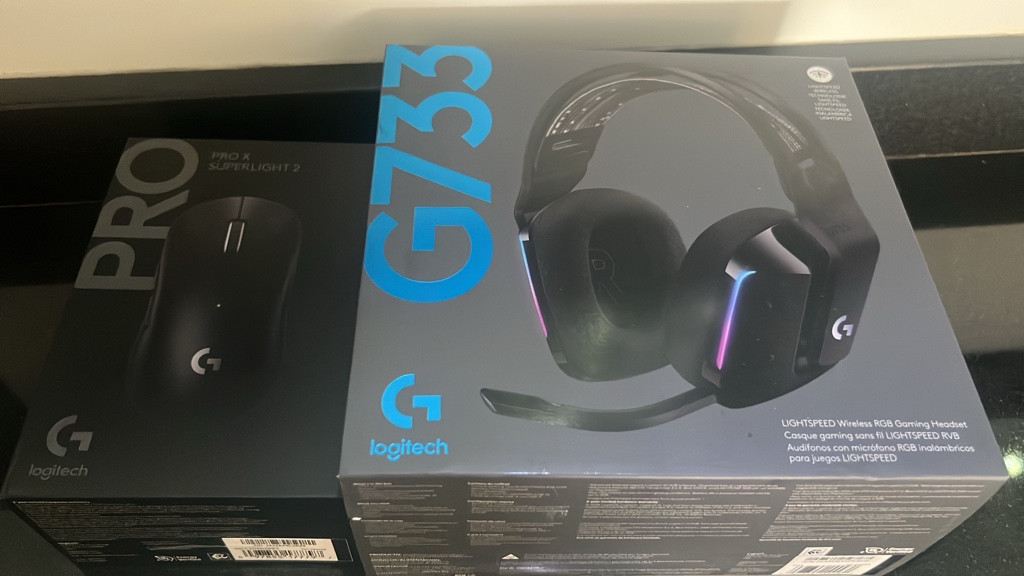 Imagen 1 de Audífonos Logitech g733