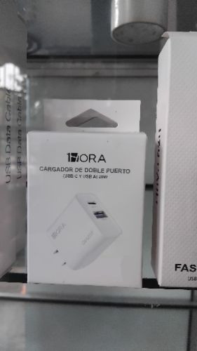 Imagen 1 de Base carga doble puerto usb y tipo C